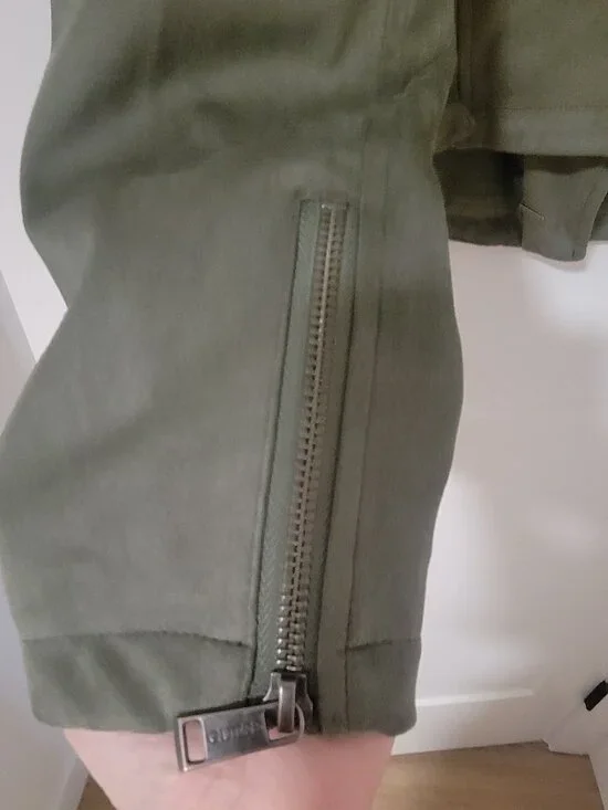 Guess Jacket, Size M - Picture 5 of 8